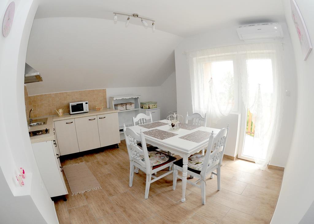 Apartments Zugec Selište Drežničko Pokój zdjęcie
