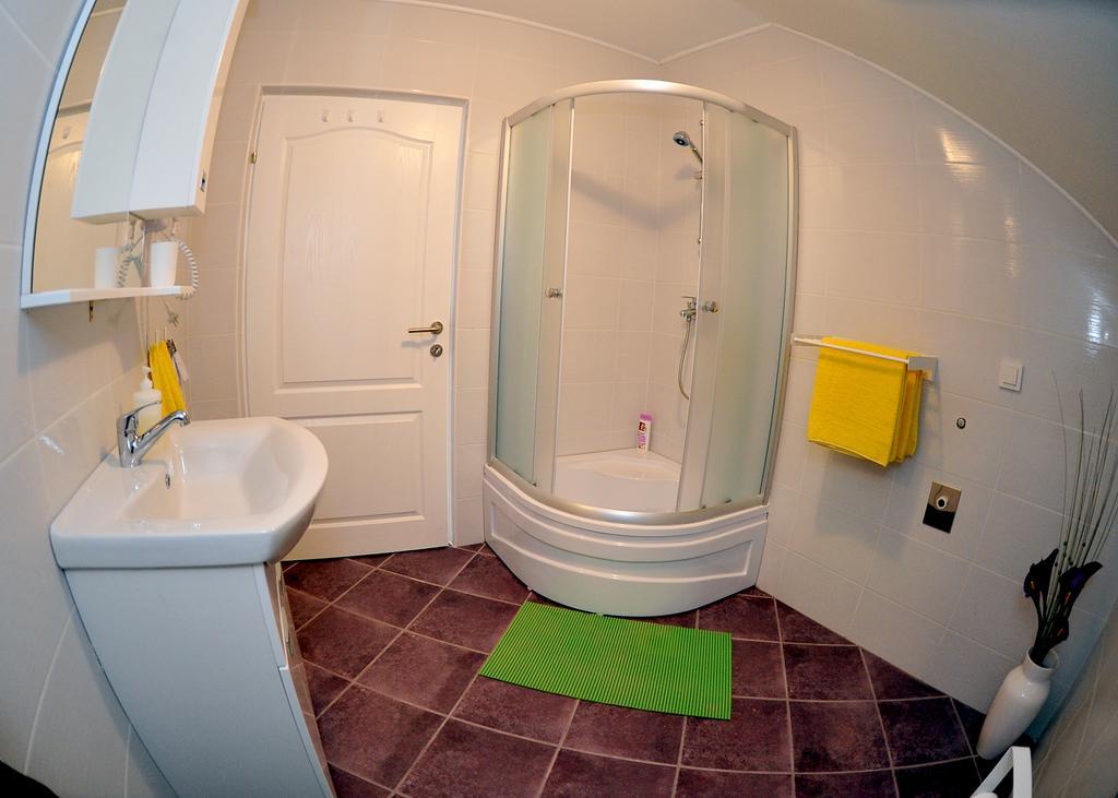 Apartments Zugec Selište Drežničko Pokój zdjęcie